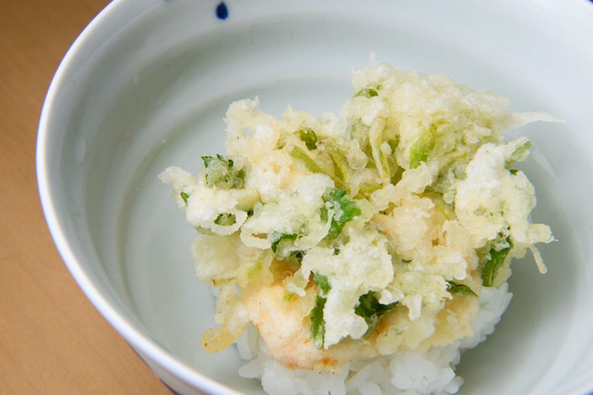 ほうじ茶でわった出汁をかけて。しめに丁度良い『天茶』