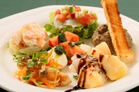 新鮮な魚介と野菜の『本日の前菜盛り合わせ』