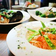 ※お料理のみは3,000円
※2名様から承ります。
※季節、仕入状況によって内容が変更になる場合がございます。予めご了承ください。
