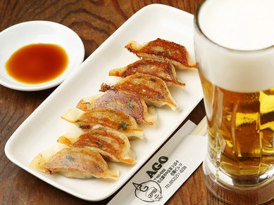 餃子とも相性抜群。クラシックビール“赤星”
