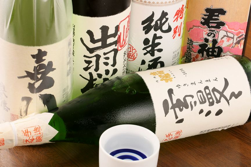 洗練された料理を引き立てる銘酒の数々