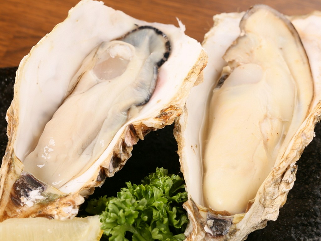 鮮牡蠣（厚岸産）