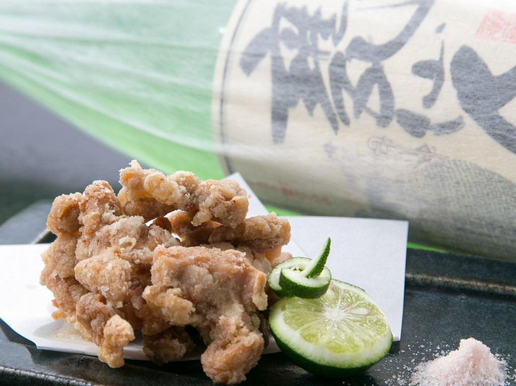 ピリ辛の味付けがお酒のつまみにぴったり『牛ミノの唐揚げ』