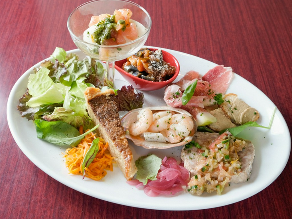 ボリュームたっぷりの料理は宴会にもおすすめ