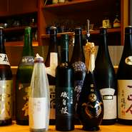 食事の時間に彩りを添える、料理に合う日本酒が豊富に揃う