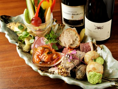 料理とワインの上質なマリアージュが堪能できる