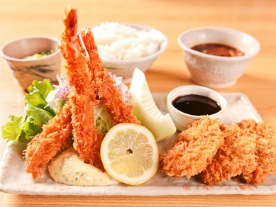食べた後に満足感を得られる『海老ひれ定食』