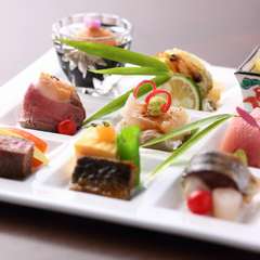 丁寧につくられた、彩りもバリエーションも豊かな料理。目でも愉しめる『弐の膳』