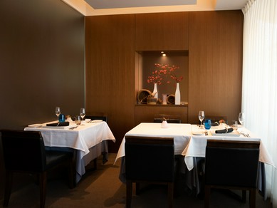 大人オシャレな店、ちょっぴりドレスアップして記念日デート