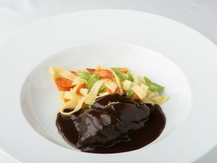勒貝納通