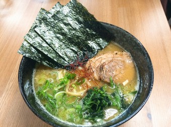 地鶏ガラ醤油ラーメン