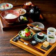 ランチでも味わえる【栄ゐ田】の繊細な手の込んだ料理