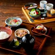 たくさんの種類を少しずついただける嬉しい御膳『栄ゐ田膳』