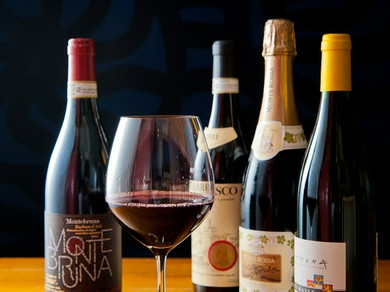 ワインは全てイタリア産。心ゆくまで存分にイタリアに浸れる