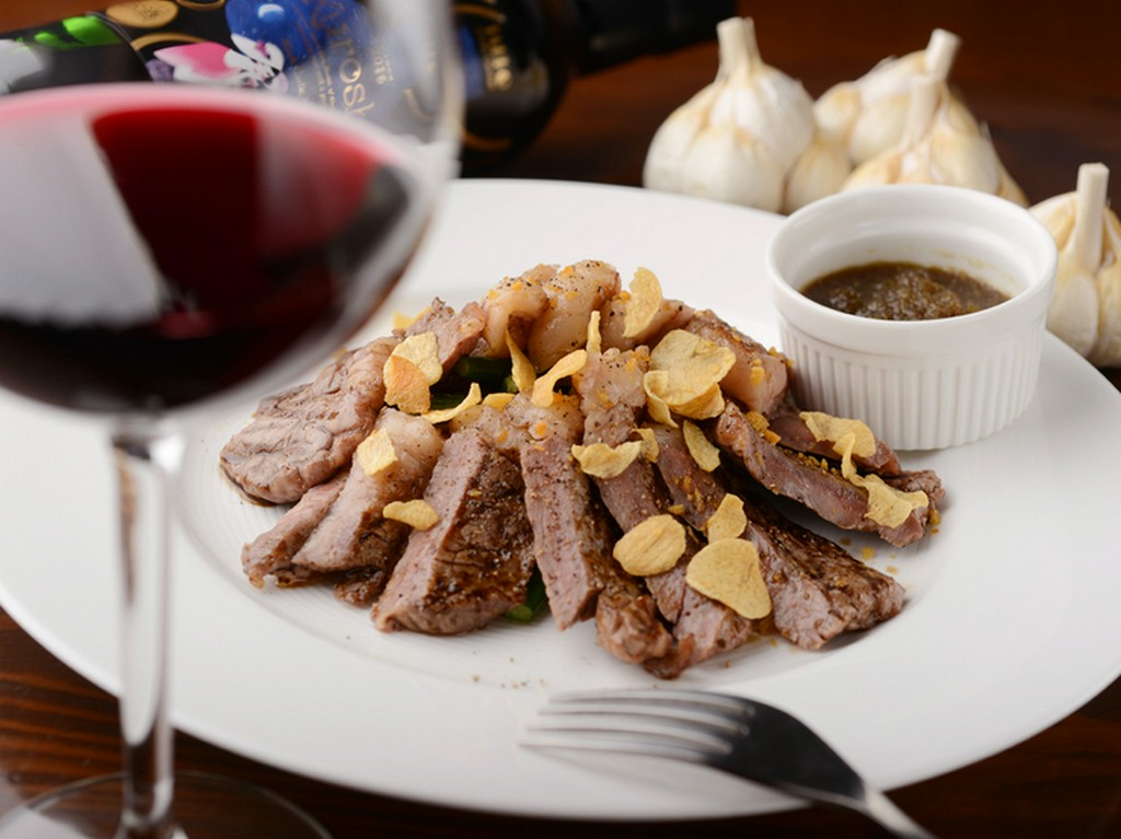 『ガーリックサーロインステーキ』240g