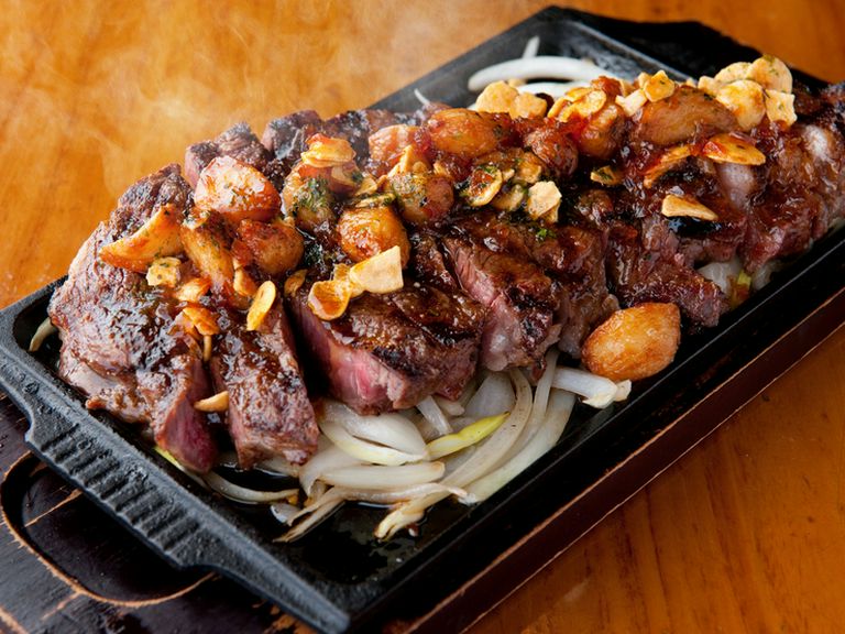 『ガーリックビーフステーキ』