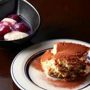 ティラミスやほうじ茶のパンナコッタにぶどうコンポート添えなど、シンプルでありながら素材のよさとシェフのひと手間が利いたデザートも人気。最後まで飽きさせない味に、女子会の締めまで感動が続くこと必至です。