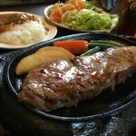 さっぱりと食べられる『厚切サーロインステーキ　200g』