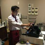 お腹いっぱいになれるバイキングメニューも見どころのひとつです。会社・サークルなどの団体さまやご家族で、お気軽にお越しください。