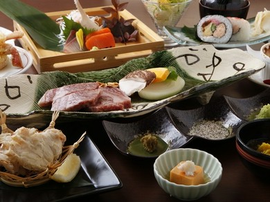 充実したコース料理を大切な人々との一時に！
