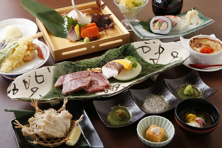 ■希少・レア■曽我ガラス　銀嶺大鉢　5客セット■ガラス器・和食器・割烹・日本料理 SALE品】SOGA 曽我ガラス 梅小鉢6個セット | うつわ通販 土岐陶器店