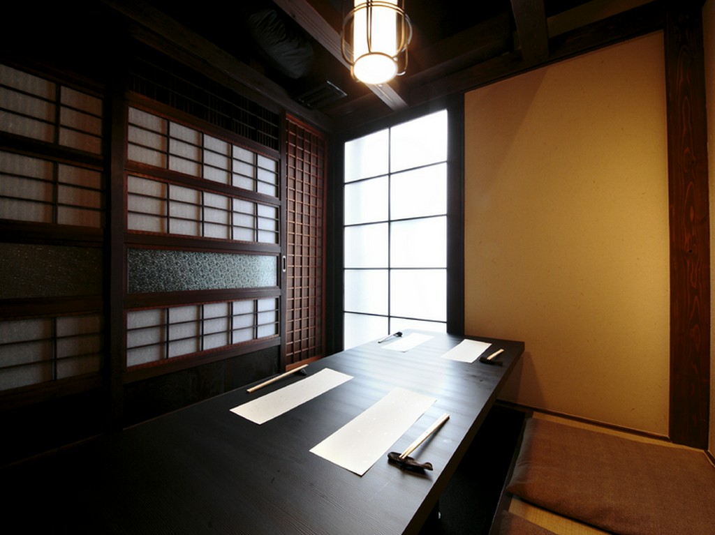 プライベート感溢れる個室は、まさに大人の隠れ家