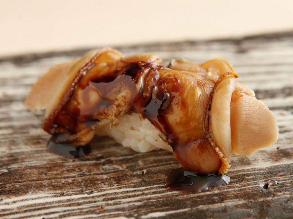 江戸前の調理法で仕上げた『煮ハマグリ』