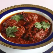 マトンと挽肉を使った玉ねぎベースのコクのあるカレー。