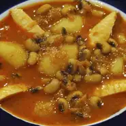 ジャガイモ・ダル豆・タケノコを使ったスープ仕立てのネパールの定番カレー。