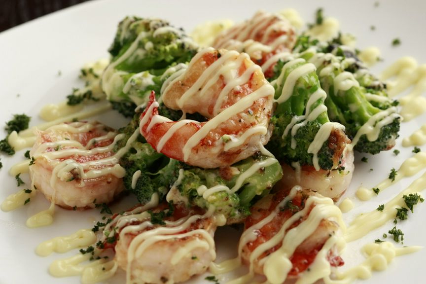 プリプリ海老とブロッコリーのマヨネーズ炒め