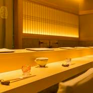 カウンター席ならではの特別な時間を極上の寿司と日本酒で乾杯