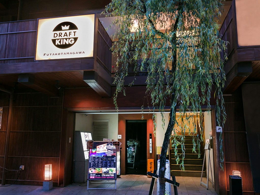 “とりあえず一杯”の人も大歓迎。気楽に立ち寄ってください