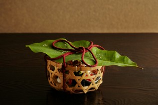 京の奥座敷、花背にある美山荘らしさを感じさせる『八寸』