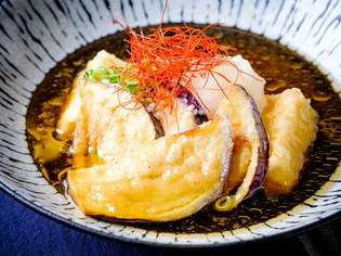 甘味のある丸茄子をつかった『丸茄子と豆腐の揚げ出し』