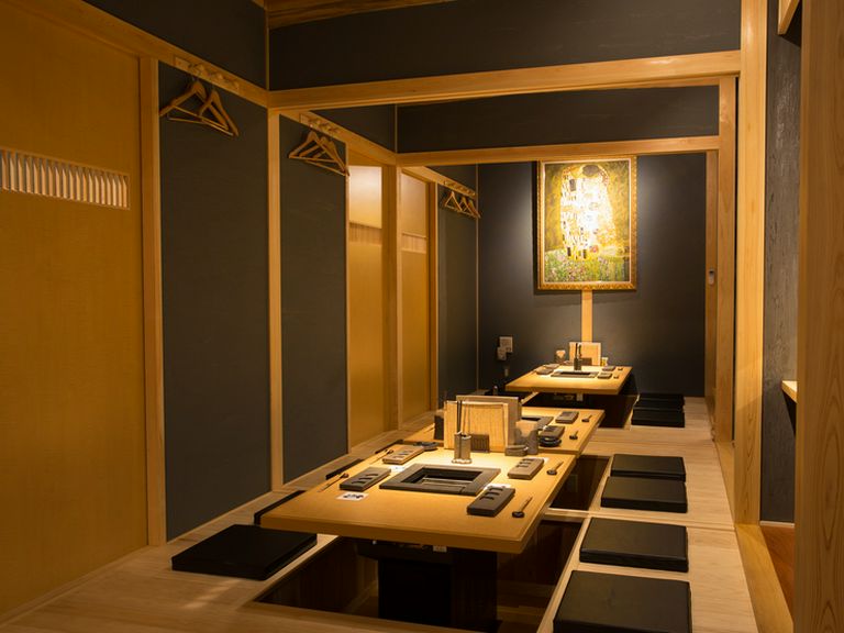 気の合う仲間と美味しいお肉を囲む、笑顔あふれる宴会に最適