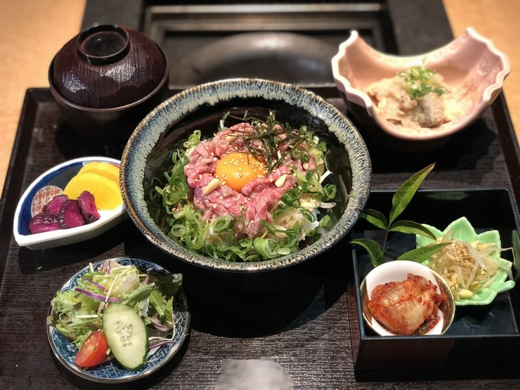炭火焼肉なのはな 和歌山駅周辺 焼肉 ランチメニュー ヒトサラ