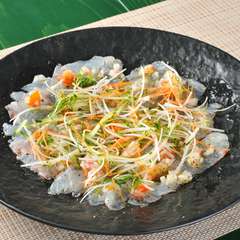 旬の魚介のおいしさを生でいただく『海鮮カルパッチョ』※前日までに要予約