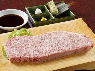 数々の受賞歴を持つ「前沢牛」とオリジナルブランド牛「小形牛」