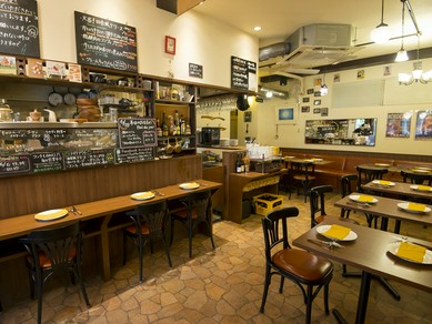 店内に入ったら、ブラックボードに注目