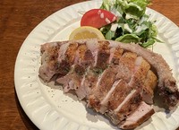 うきは「リバーワイルド」の豚肉を使用。