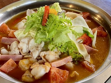 八女「まる昌」の醤油を使用した『醤油味もつ鍋』