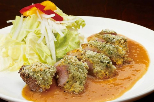 ジビエ（猪肉・鹿肉）にもこだわっています。