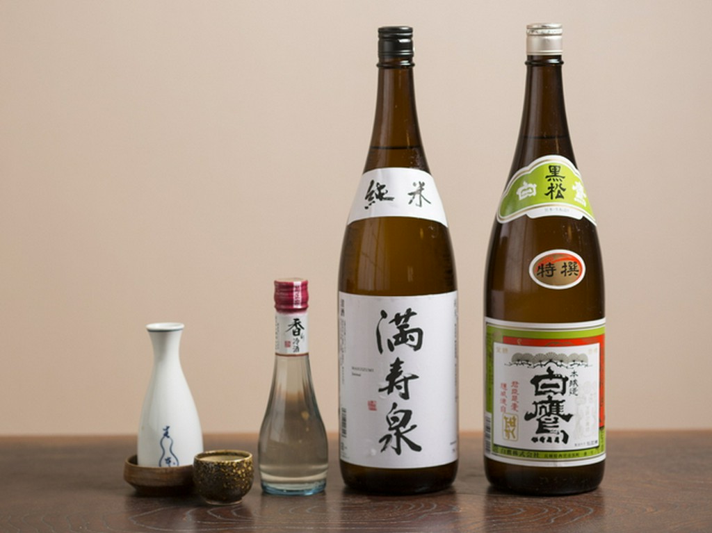 白焼きなどの一品料理と楽しみたい、いぶし銀揃いの日本酒