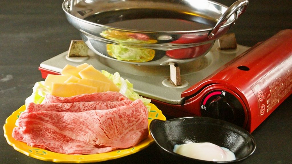 春は筍　秋は松茸と黒毛和牛のすきしゃぶ（2〜3人前）