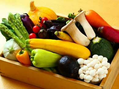 旬の食材を使った料理でゲストをおもてなし