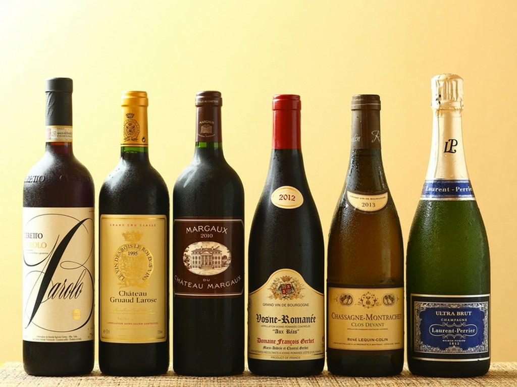 フランス産やイタリア産を中心に熟成肉や魚介に合うワインを厳選