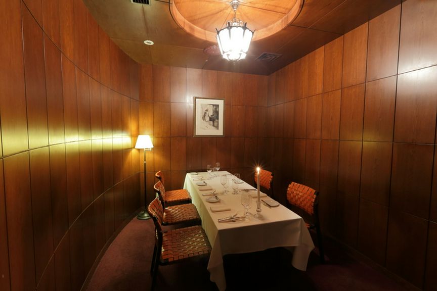 プライベートな個室で、ゲストの記憶に残る料理を