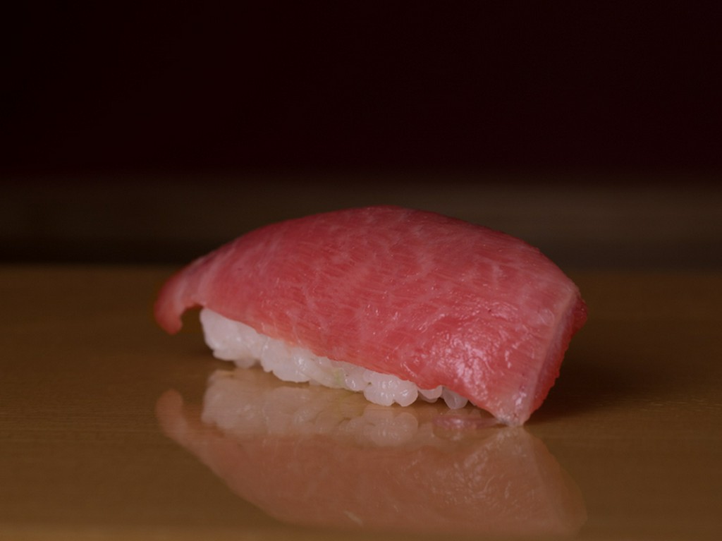 毎朝の仕入れに神経を注ぐ「まぐろ」