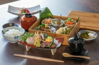 松花堂弁当　竹