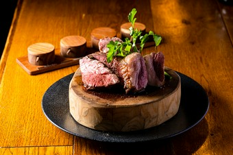 塊肉の盛り合わせ